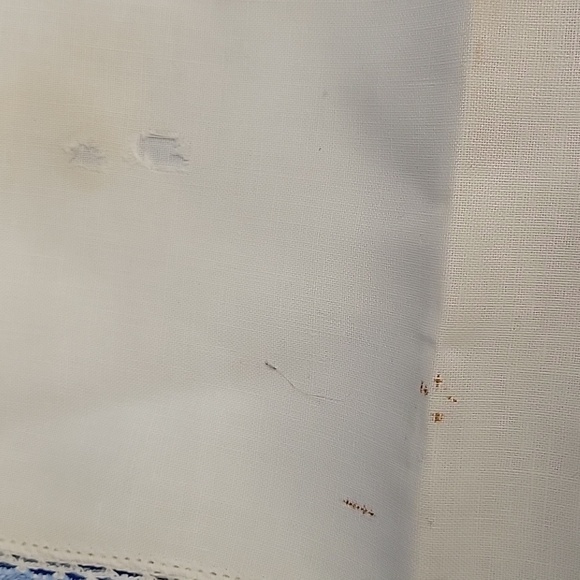 Vintage Embroidered Floral Basket & Blue Trim 15" x 42" Table Runner - Picture 4 of 7